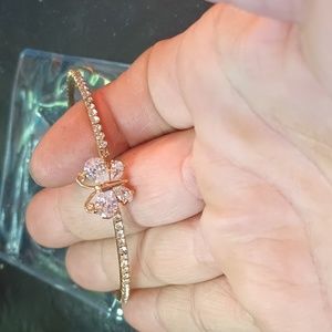 Butterfly bracelet with rhinestones gold